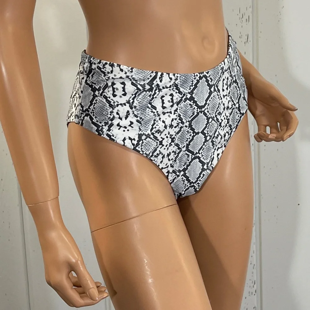 *Zaful Women's  Black & White Snake Print High Waist Bikini Bottom Sz 6